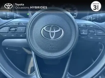 Photo 8 Toyota Yaris  116h Collection 5p MC24