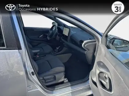 Photo 12 Toyota Yaris  116h Collection 5p MC24