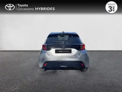 Photo 6 Toyota Yaris  116h Collection 5p MC24