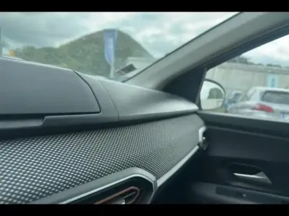 Photo 8 Dacia Sandero  1.0 TCe 90ch Stepway Confort