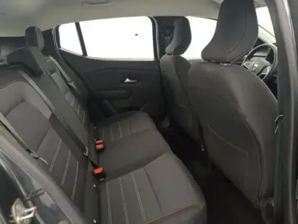 Photo 6 Dacia Sandero  1.0 TCe 90ch Stepway Confort