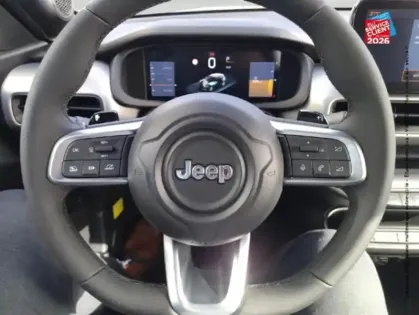 Photo 11 Jeep Avenger  1.2 Turbo T3 110ch MHEV Altitude BVR6 eHybrid