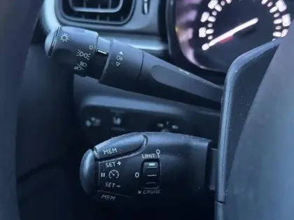 Photo 14 Citroën C3  1.2 PureTech 83ch S&S Feel Pack