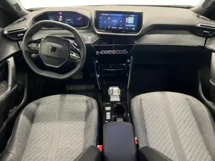 Photo 8 Peugeot 2008  1.2 Hybrid 136ch Allure e-DCS6