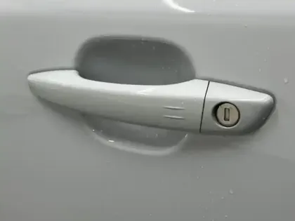 Photo 5 Peugeot 2008  1.2 Hybrid 136ch Allure e-DCS6