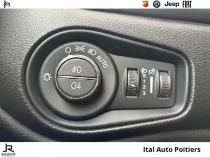 Photo 13 Jeep Renegade  1.5 Turbo T4 130ch MHEV Limited BVR7