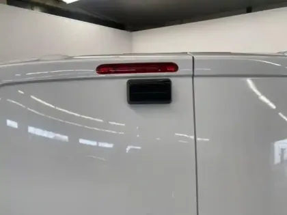 Photo 8 Peugeot Expert  Fg M 136ch (100kW) Batterie 75 kWh Pack Premium Connect