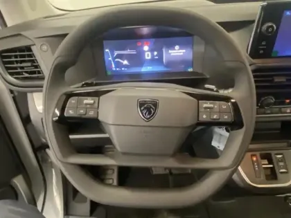 Photo 13 Peugeot Expert  Fg M 136ch (100kW) Batterie 75 kWh Pack Premium Connect