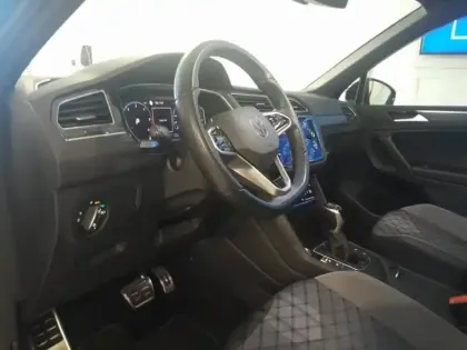 Photo 12 Volkswagen Tiguan  2.0 TDI 150ch R-Line DSG7