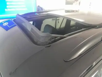 Photo 8 Volkswagen Tiguan  2.0 TDI 150ch R-Line DSG7