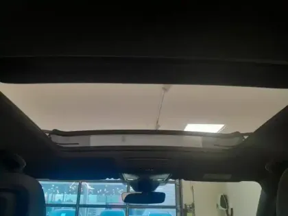 Photo 9 Volkswagen Tiguan  2.0 TDI 150ch R-Line DSG7