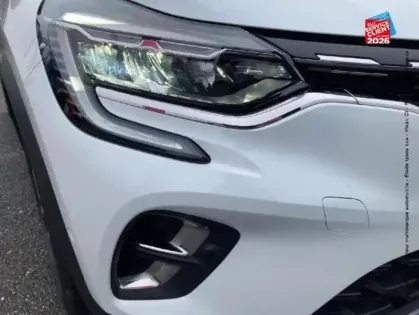 Photo 12 Renault Captur  1.6 E-Tech hybride rechargeable 160ch Initiale Paris -21