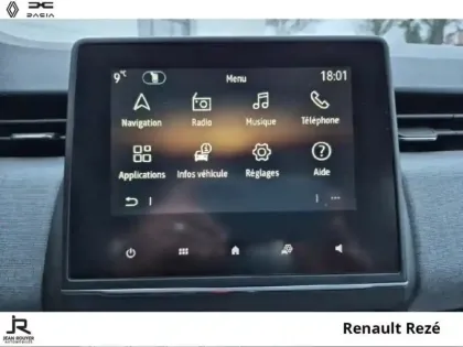 Photo 13 Renault Clio  1.6 E-Tech 145ch full hybrid Evolution - 24