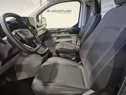 Photo 9 Ford Custom Gén. II Ph1 Limited 1