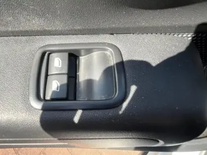 Photo 5 Citroën C3  1.2 PureTech 83ch S&S Feel Pack