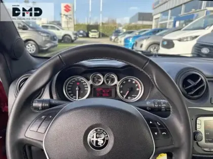 Photo 6 Alfa Romeo Mito  0.9 Twin Air 105ch Imola Stop&Start