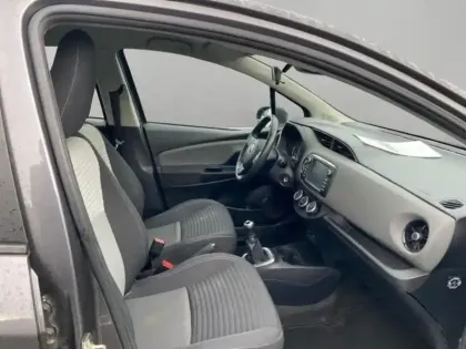 Photo 13 Toyota Yaris  70 VVT-i France 5p MY19