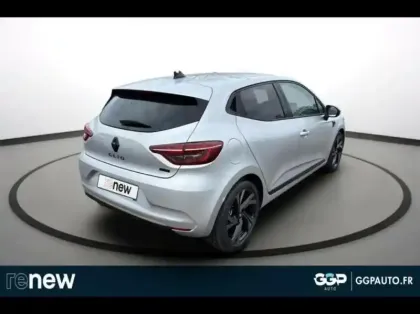 Photo 5 Renault Clio  1.6 E-Tech hybride 145ch Engineered