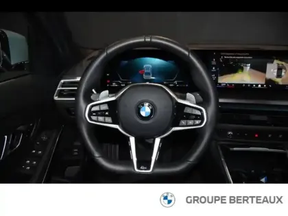 Photo 12 BMW Serie 3 Série 3 320dA xDrive 190ch M Sport