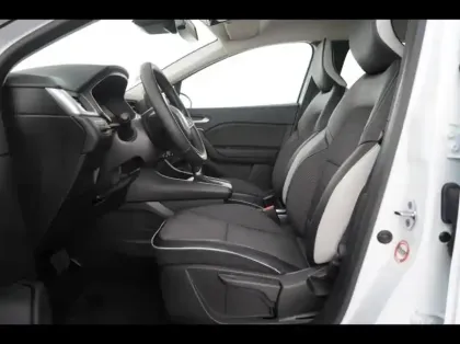 Photo 13 Renault Captur  1.6 E-Tech hybride 145ch Intens -21