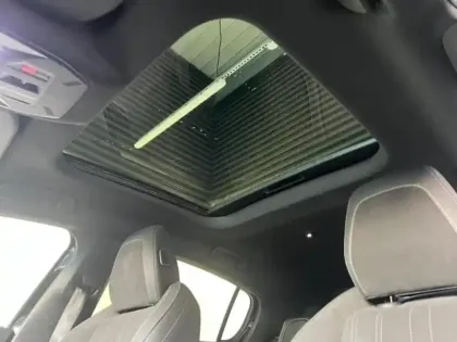 Photo 11 Peugeot 308  Plug-In Hybrid 180ch GT e-EAT8