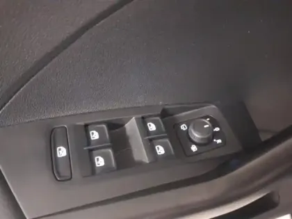 Photo 10 Volkswagen T-cross  1.0 TSI 95ch Life Tech