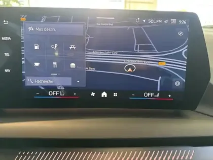 Photo 10 BMW Serie 1 Série 1 120A 170ch M Sport Design DKG7