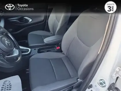 Photo 9 Toyota Yaris  116h Dynamic Business 5p + Programme Beyond Zero Academy MY22