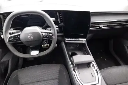 Photo 8 Renault Austral  E-Tech full hybrid 200 GSR2