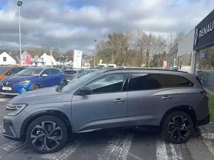 Photo 24 Renault Espace  E-Tech full hybrid 200 GSR2