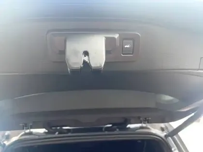 Photo 31 Renault Espace  E-Tech full hybrid 200 GSR2