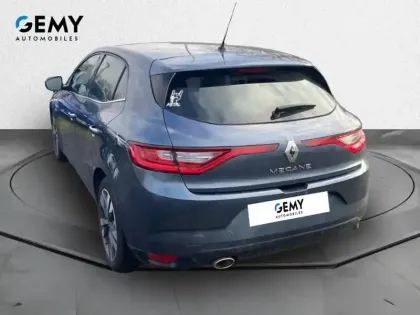 Photo 6 Renault Megane Mégane IV Berline TCe 140 EDC FAP