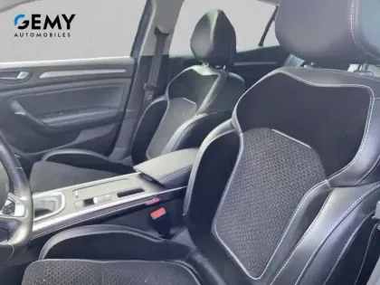 Photo 8 Renault Megane Mégane IV Berline TCe 140 EDC FAP