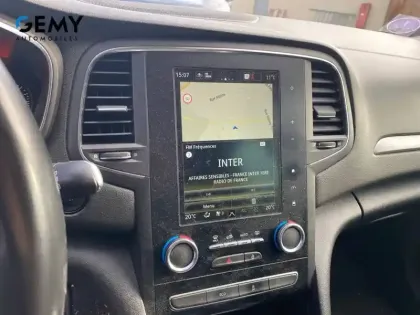 Photo 13 Renault Megane Mégane IV Berline TCe 140 EDC FAP