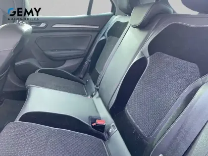 Photo 9 Renault Megane Mégane IV Berline TCe 140 EDC FAP