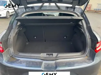 Photo 5 Renault Megane Mégane IV Berline TCe 140 EDC FAP