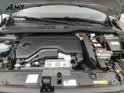 Photo 14 Peugeot 208  Hybrid 100 e-DCS6