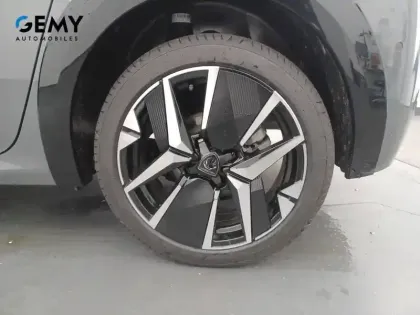 Photo 10 Peugeot 208  Hybrid 100 e-DCS6