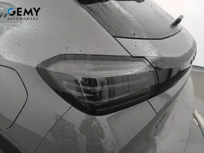 Photo 16 Peugeot 208  Hybrid 100 e-DCS6