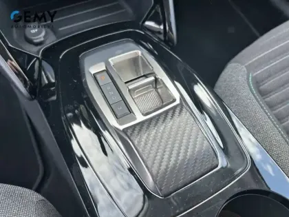 Photo 12 Peugeot 208  PureTech 100 S&S EAT8