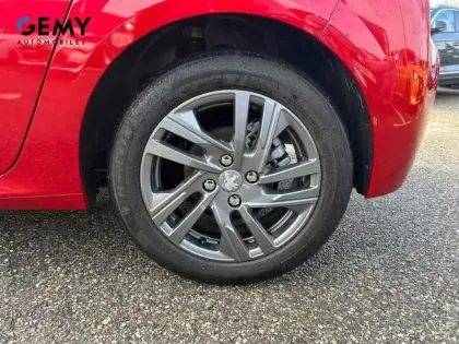 Photo 10 Peugeot 208  PureTech 100 S&S EAT8