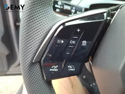 Photo 54 Peugeot 3008  Hybrid 145 e-DCS6