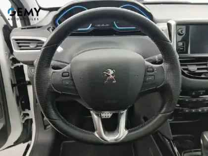 Photo 12 Peugeot 2008  BlueHDi 120ch S&S EAT6