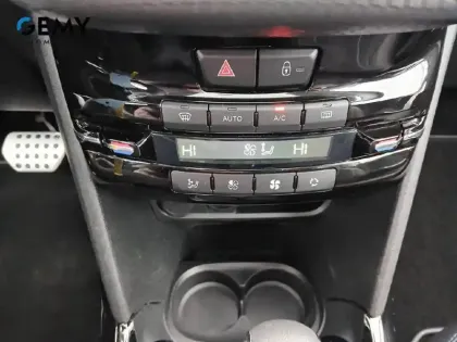 Photo 20 Peugeot 2008  BlueHDi 120ch S&S EAT6