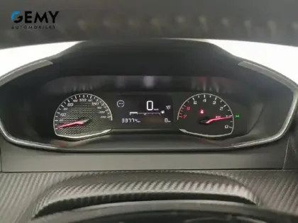 Photo 36 Peugeot 2008  PureTech 100 S&S BVM6