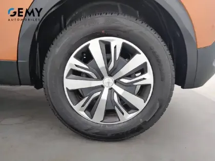 Photo 10 Peugeot 2008  PureTech 100 S&S BVM6