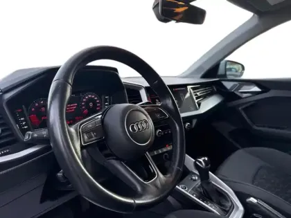 Photo 14 Audi A1  Sportback 30 TFSI 110 ch S tronic 7