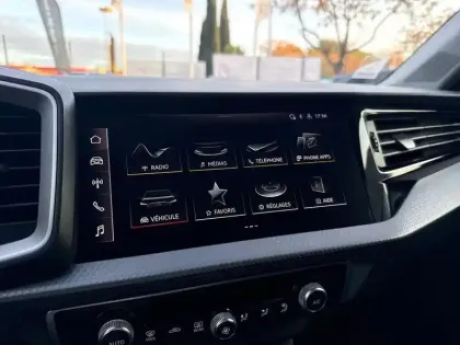 Photo 17 Audi A1  Sportback 30 TFSI 110 ch S tronic 7