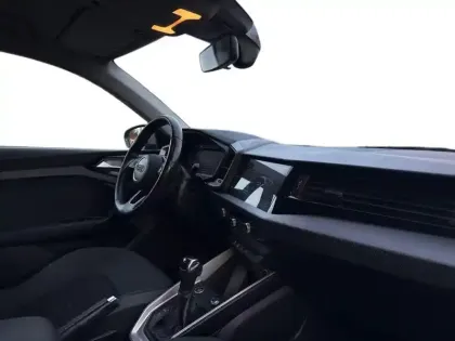 Photo 8 Audi A1  Sportback 30 TFSI 110 ch S tronic 7