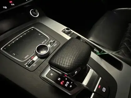 Photo 14 Audi Q5  55 TFSI e 367 S tronic 7 Quattro